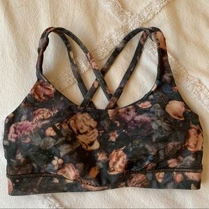 Lululemon size 6 sports bra